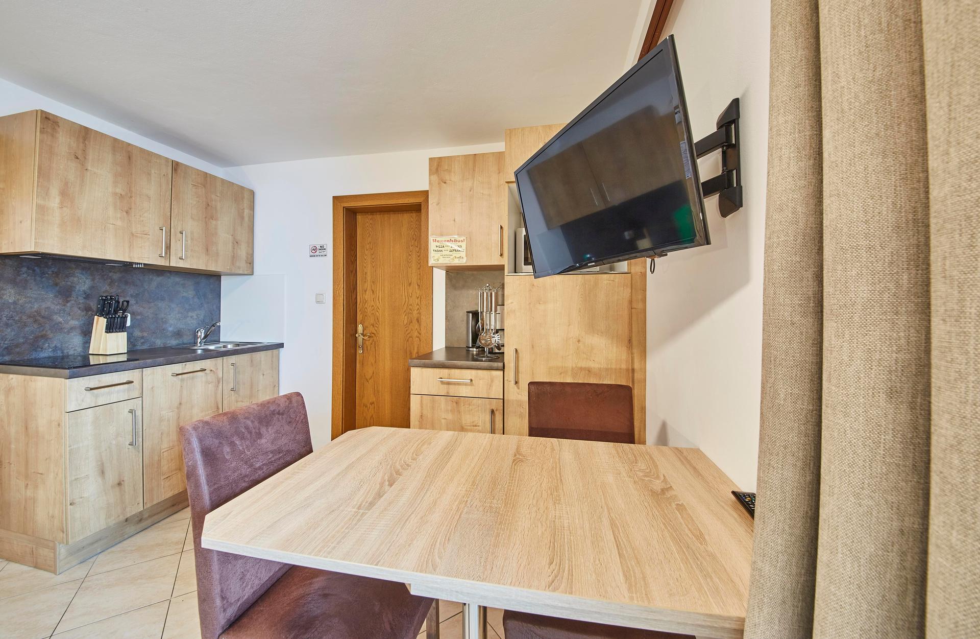 Ski & Bike Appartement Forsthaus Top 7 - 2